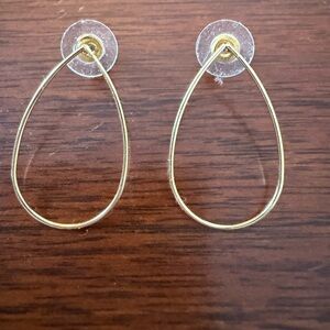 Elegant Gold Teardrop Earrings